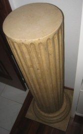 FUSTE-JONICO-DE-LA-FIRMA-OREJUDO-EN-ALABASTRO-MOLDEADO-110CM-ALTURA.jpg